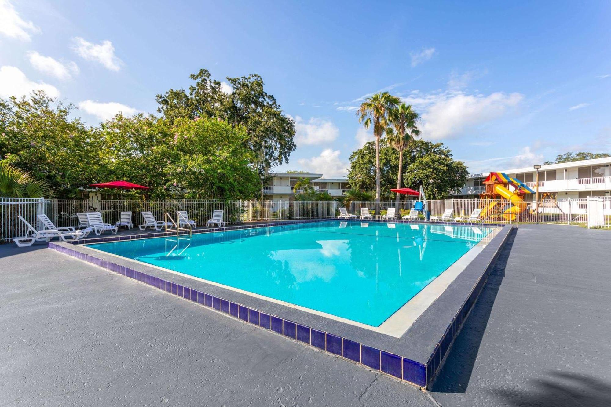 Developer Inn Maingate, A Baymont By Wyndham Kissimmee Exterior photo
